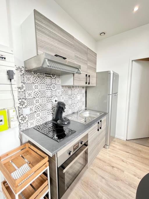 Rome - Studio Meuble A Reims Apartment Bagian luar foto