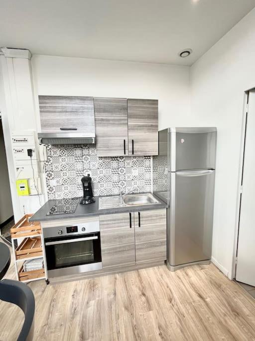 Rome - Studio Meuble A Reims Apartment Bagian luar foto